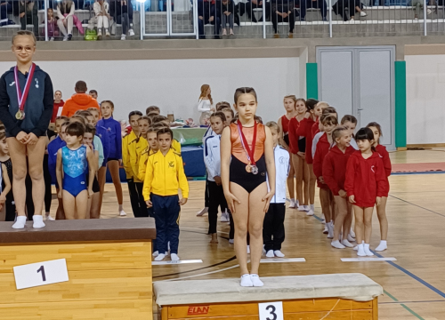 Fotografija 16 - FOTO: Gimnastičari Dišpeta nastupili u Solinu, u dvije konkurencije osvojili ekipnu prvu poziciju