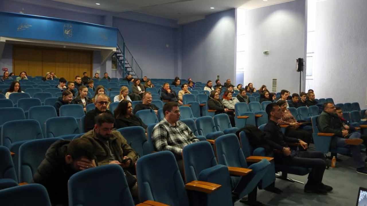 Saborski zastupnik Marin Miletić gostovao na susretu mladih u Šibeniku