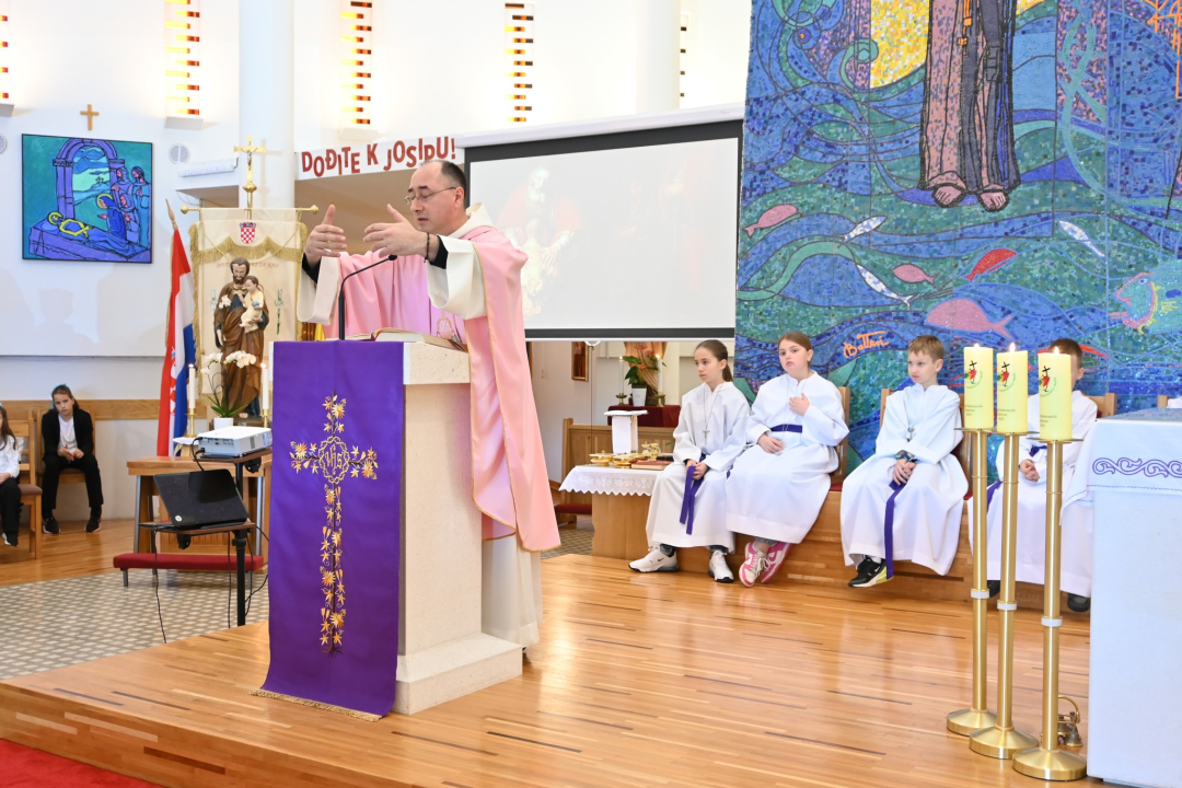 Dječji zbor sa zagrebačke Knežije gostovao u Župi sv. Ante Padovanskog na Šubićevcu