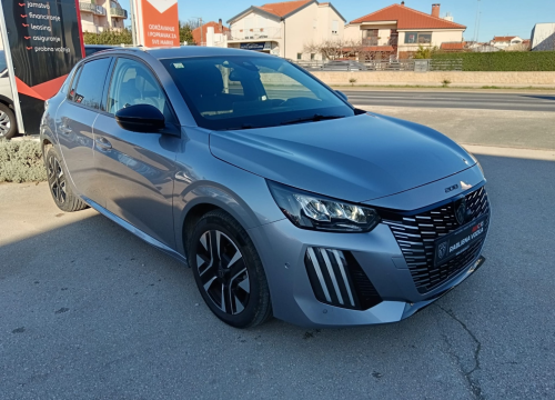 Fotografija 9 - Izdvojeno iz ponude AVIA Cars: Vaša destinacija za kvalitetna rabljena vozila po povoljnim cijenama!