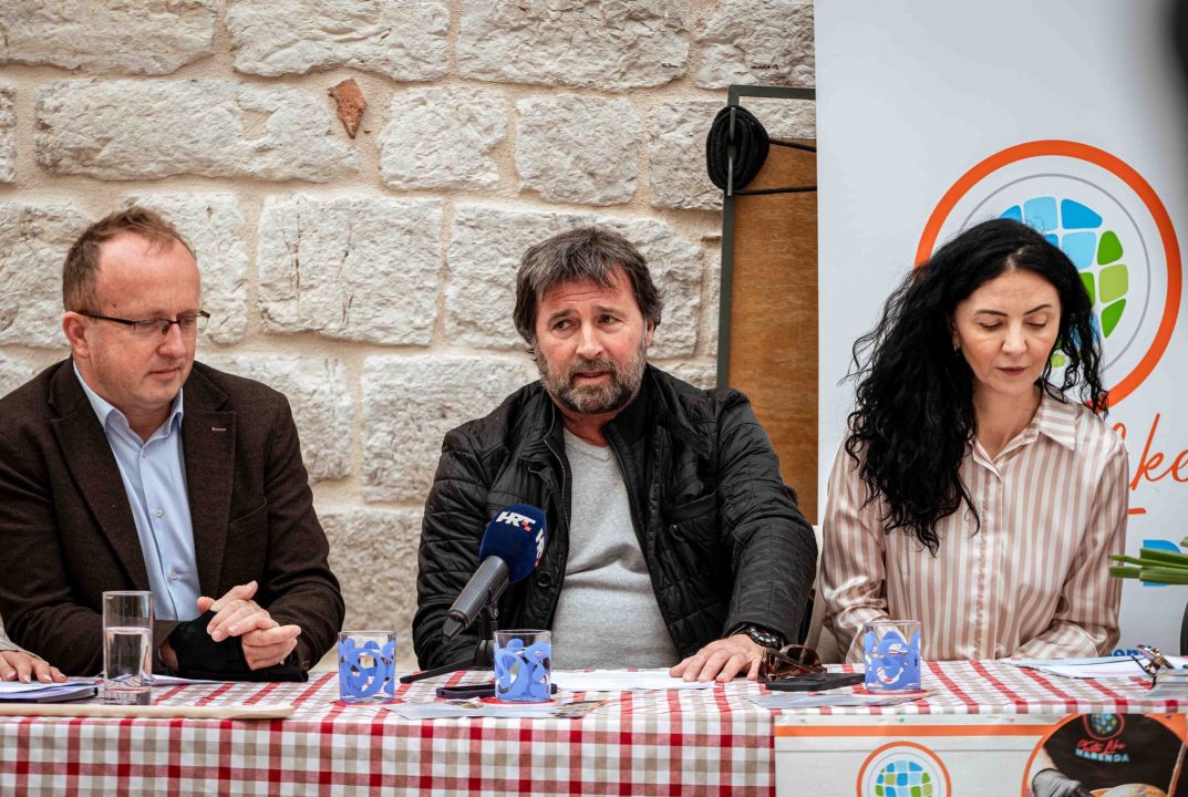 Taste like...marenda