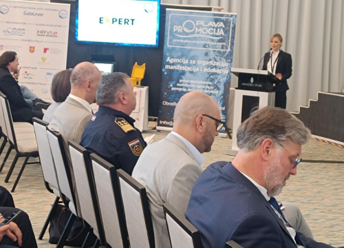 Fotografija 2 - Hrvatski ronilački kongres održava se u Šibeniku: Uz stručne rasprave i eko akcija čišćenja podmorja