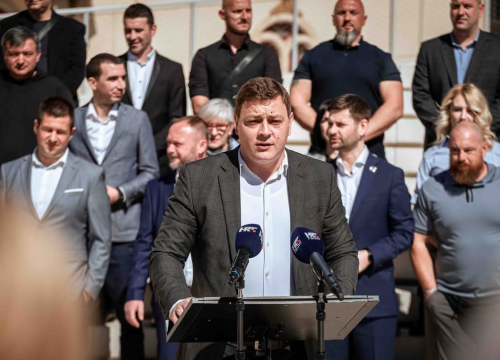 Fotografija 11 - Florijan Žižić za župana, Goran Šimić za dožupana: Na Poljani se predstavila Nezavisna lista načelnika i vijećnika