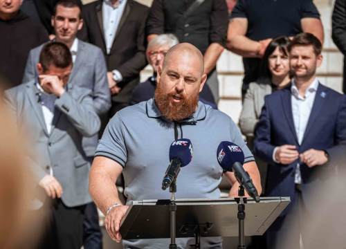 Fotografija 3 - Florijan Žižić za župana, Goran Šimić za dožupana: Na Poljani se predstavila Nezavisna lista načelnika i vijećnika