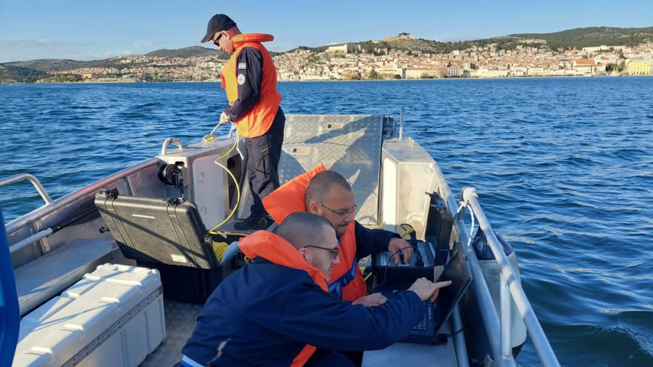 Eko patrola u Šibeniku: Kongres zaključili čišćenjem podmorja u uvali Minerska