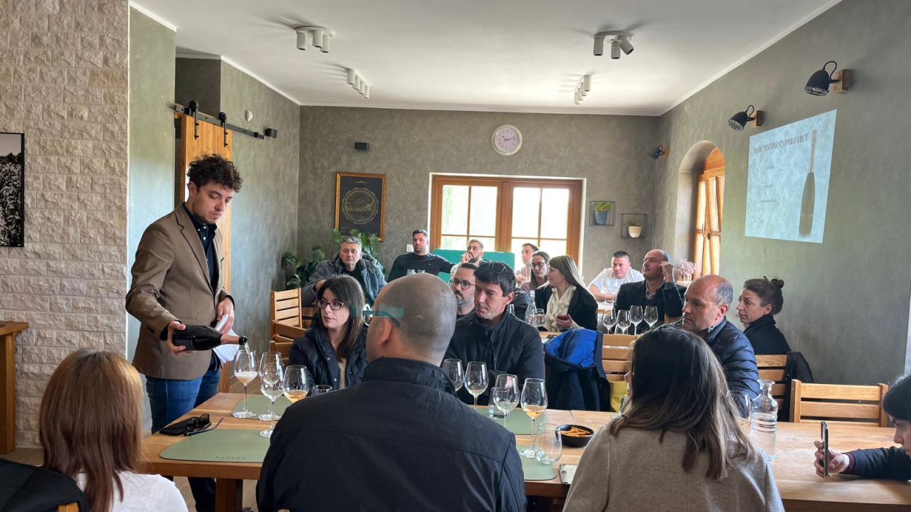 'Autohtone sorte i značajna vina Šibensko-kninske županije': Održana radionica u Vinariji Baraka