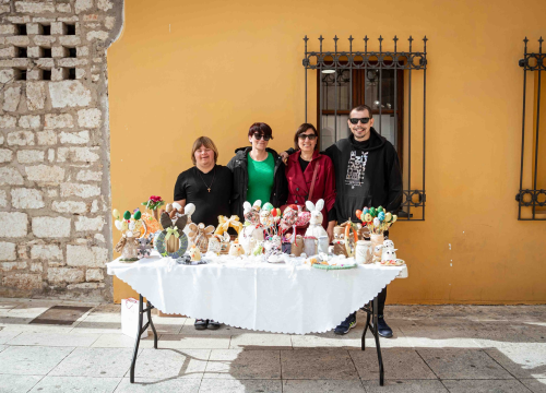 Fotografija 7 - Posjetite štand Udruge Kamenčići na Poljani i pronađite uskrsne ukrase