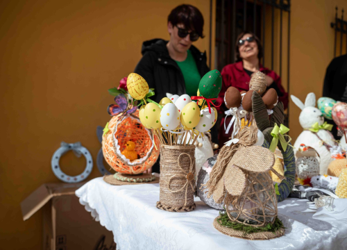 Fotografija 2 - Posjetite štand Udruge Kamenčići na Poljani i pronađite uskrsne ukrase