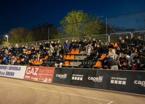 Fotografija 10 - FOTO: Odličan prvi dan funcutskog rođendanskog turnira: Od legendi Jose Bulata i Ive Grgasa Granda do desetogodišnjaka