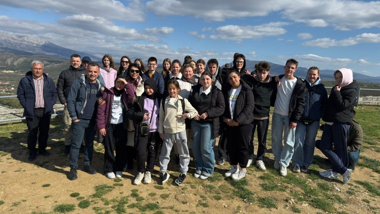 Sport, kultura i zajedničke vrijednosti spojili mlade iz Knina, Litve i Turske