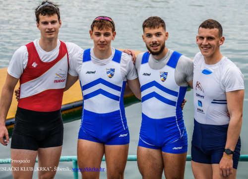 Fotografija 4 - Zlatna izvedba četverca bez: Sjajni uspjesi veslača VK Krka na Croatia Open regati