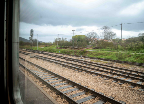 Fotografija 18 - Vlakom od Šibenika do Perkovića: 'Koliko para toliko i muzike, al i dalje nam je draži od busa'