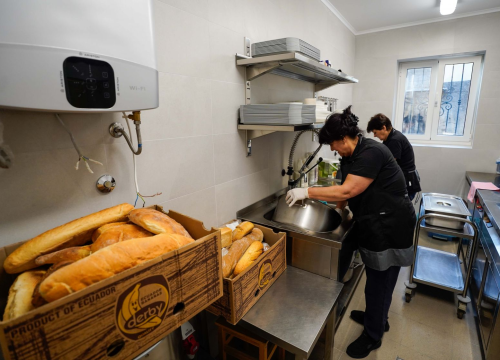 Fotografija 7 - Grad Šibenik osigurao uskrsne pogače za korisnike Pučke kuhinje: 'Njegujemo partnerski odnos i suradnju'