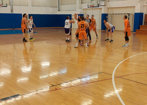 Fotografija 3 - Šibenski košarkaški rekreativci započeli doigravanje: Karika i Zeko i potočić do prvih pobjeda