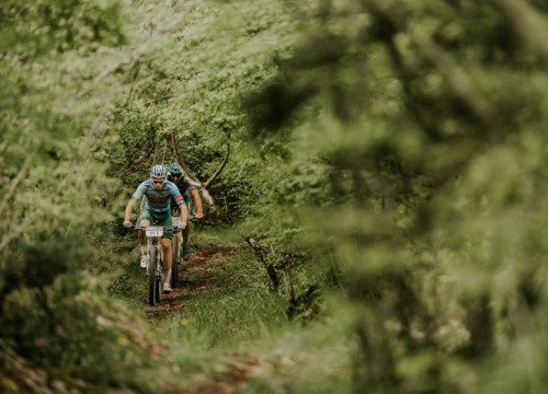 Fotografija 1 - Biciklistima Roku Fržopu i Tonku Čičin-Šainu srebro u finišu 4 Islands Epic utrke