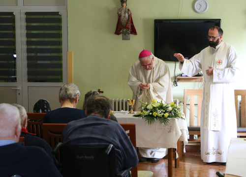 Fotografija 1 - Misa u Cvjetnom domu
