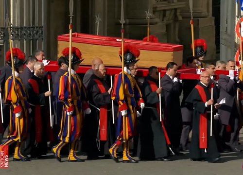 Tijelo pape Franje izloženo u Bazilici sv. Petra