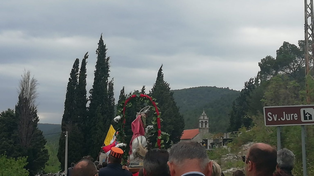 Blagdan sv. Jure u Rupama: Priča o jednoj crkvi i običaju kroz objektiv prošlosti