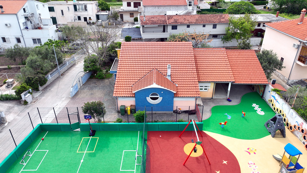 Uređeno dječje igralište DV Školjkica u Betini