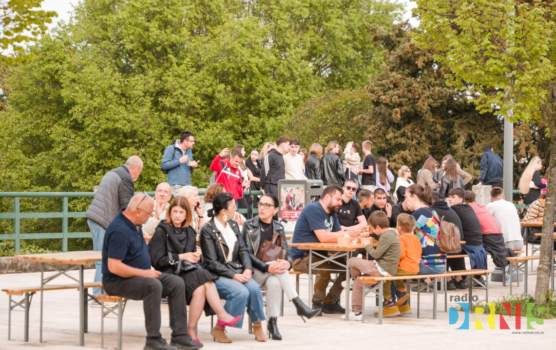 'Baš dobra spiza' oduševila Drniš