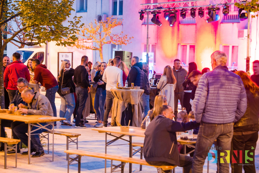 'Baš dobra spiza' oduševila Drniš