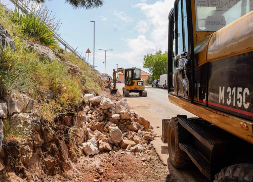 Fotografija 6 - Željko Burić provjerio kako napreduju radovi u Crnici: 'Cilj nam je da svaki naš kvart dobije urbanu infrastrukturu'