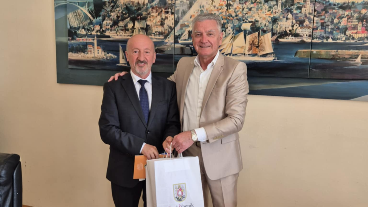 Veleposlanik Sjeverne Makedonije posjetio gradonačelnika Burića