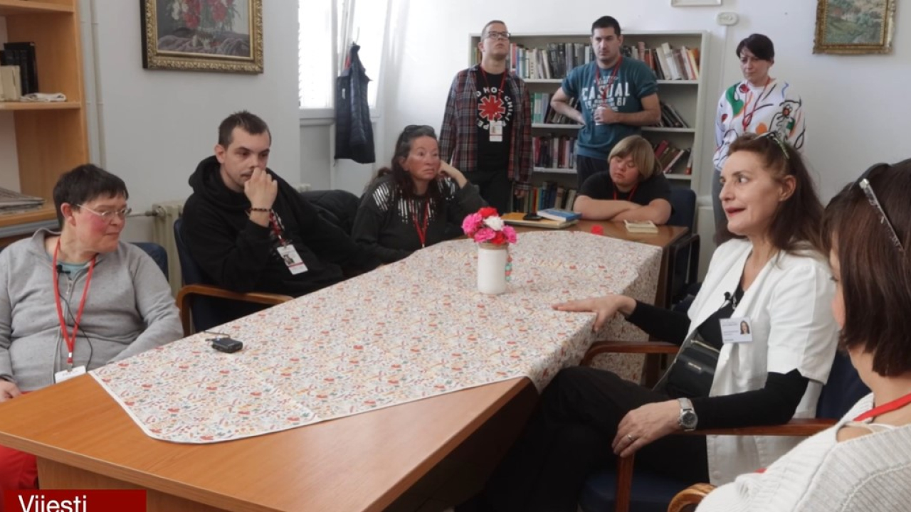 Cvjetni dom kroz objektiv 'TV Kamenčića': Pogledajte reportažu iz šibenskog doma za starije