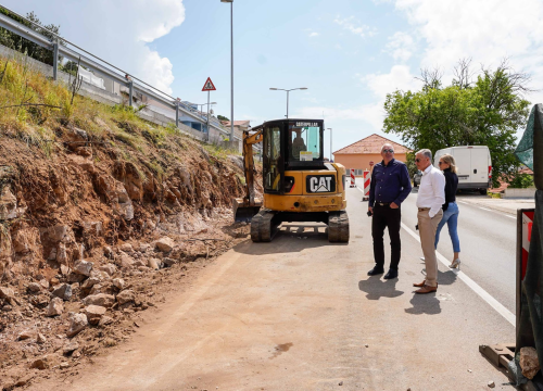 Fotografija 5 - Željko Burić provjerio kako napreduju radovi u Crnici: 'Cilj nam je da svaki naš kvart dobije urbanu infrastrukturu'