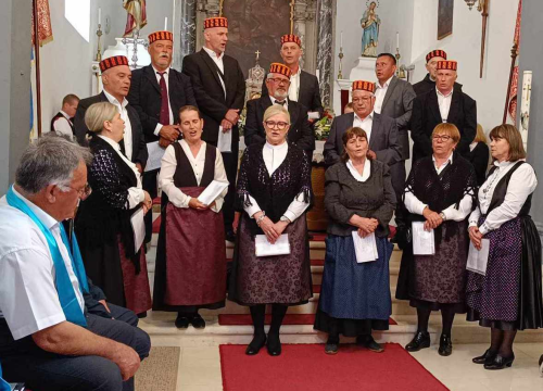 Fotografija 26 - Održana 28. smotra pučkog crkvenog pjevanja Šibenske biskupije ‘Puče moj’