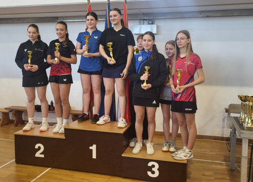 Fotografija 4 - Šibenska stolnotenisačica Vilma Despot s kolegicom do trećeg mjesta u paru u Dugoj Resi