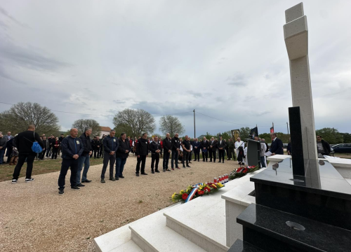 Fotografija 5 - U Mirlović Zagori otkriven spomenik braniteljima
