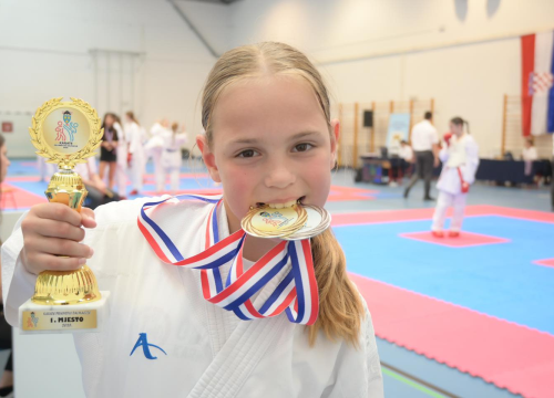 Fotografija 11 - Karate klub Okit prvak Dalmacije
