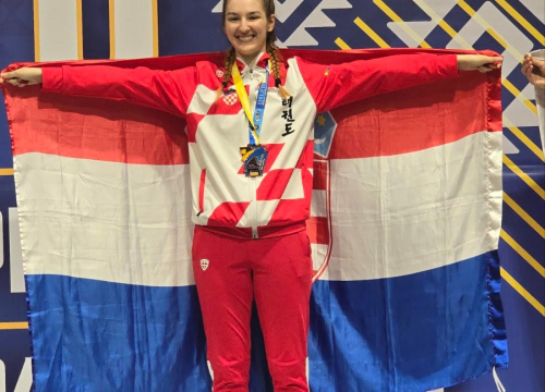 Fotografija 2 - Članica Solarisa Ana Vukić brončana na Europskom prvenstvu u tekvondou, sekunde je dijelile od finala