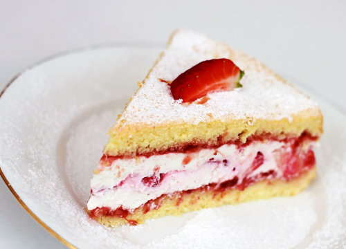 Proljetni voćni kolači najbolji su za osvježenje tijekom dana, evo par recepata