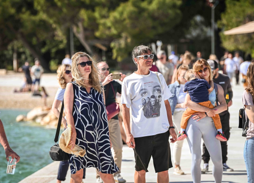 Fotografija 11 - Prvosvibanjska fešta na Jadriji: Neki to vole vruće zagrijali publiku, na Fenikse još stignete