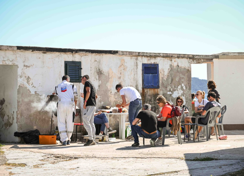 Fotografija 19 - Prvosvibanjska fešta na Jadriji: Neki to vole vruće zagrijali publiku, na Fenikse još stignete