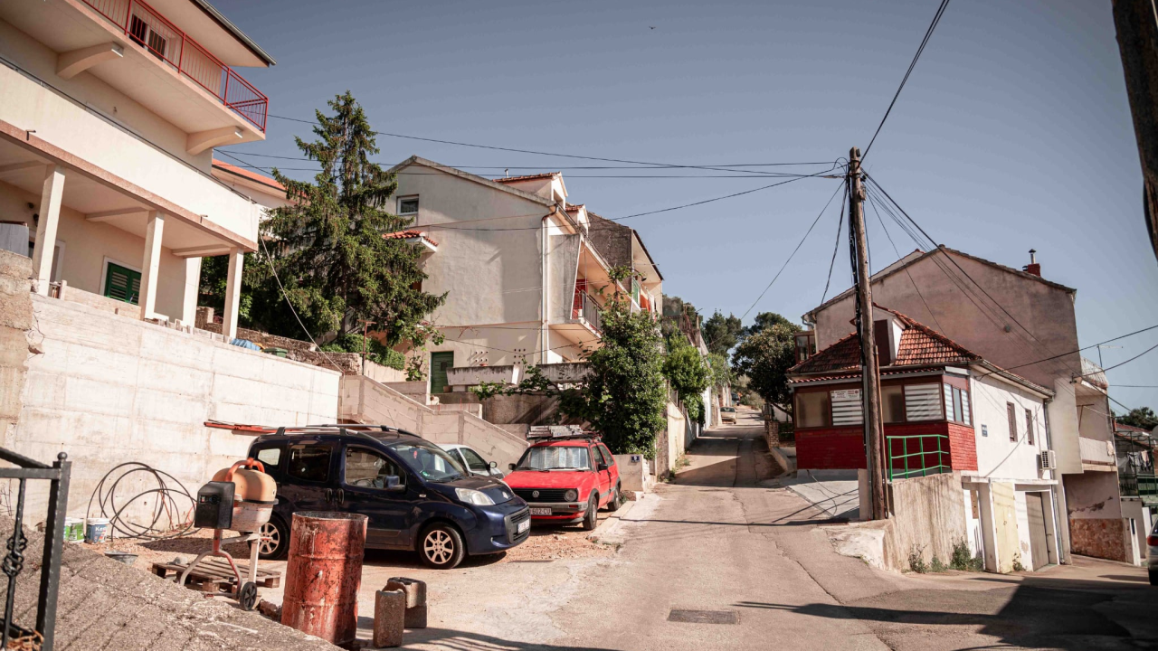 Možda nije tipičan kvart, ali svi Šibenčani koji tamo žive kažu da su na 'Staroj cesti'