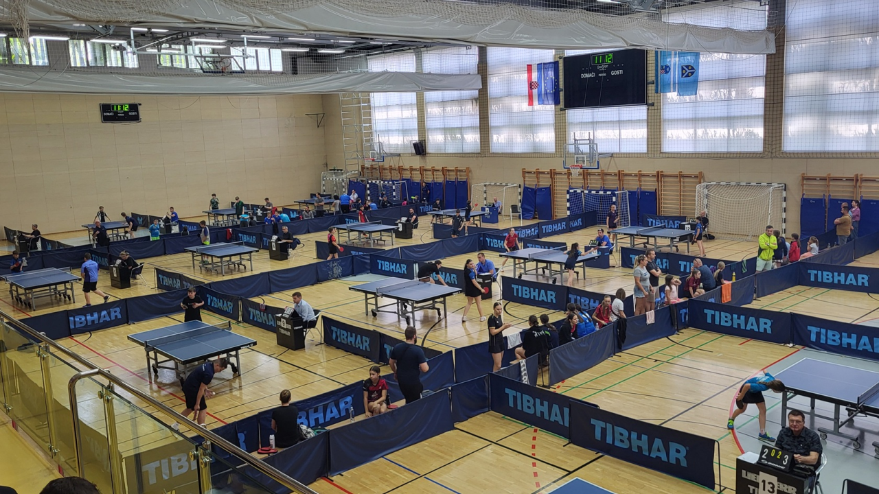 Članica STK Šibenik Vilma Despot uzela dvije bronce u Rijeci, gradsku rekreativnu ligu osvojila Ferata