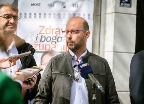 Fotografija 3 - Saborski zastupnik, kandidat za župana Ivica Ledenko predvodi snažnu županijsku koalicijsku listu Mosta , HSLS-a , HSP-a i BUZ-a