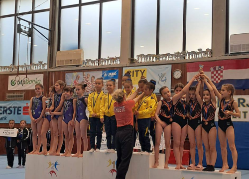 Fotografija 4 - Gimnastičarke Dišpeta osvojile ekipno srebro i broncu na Prvenstvu Dalmacije