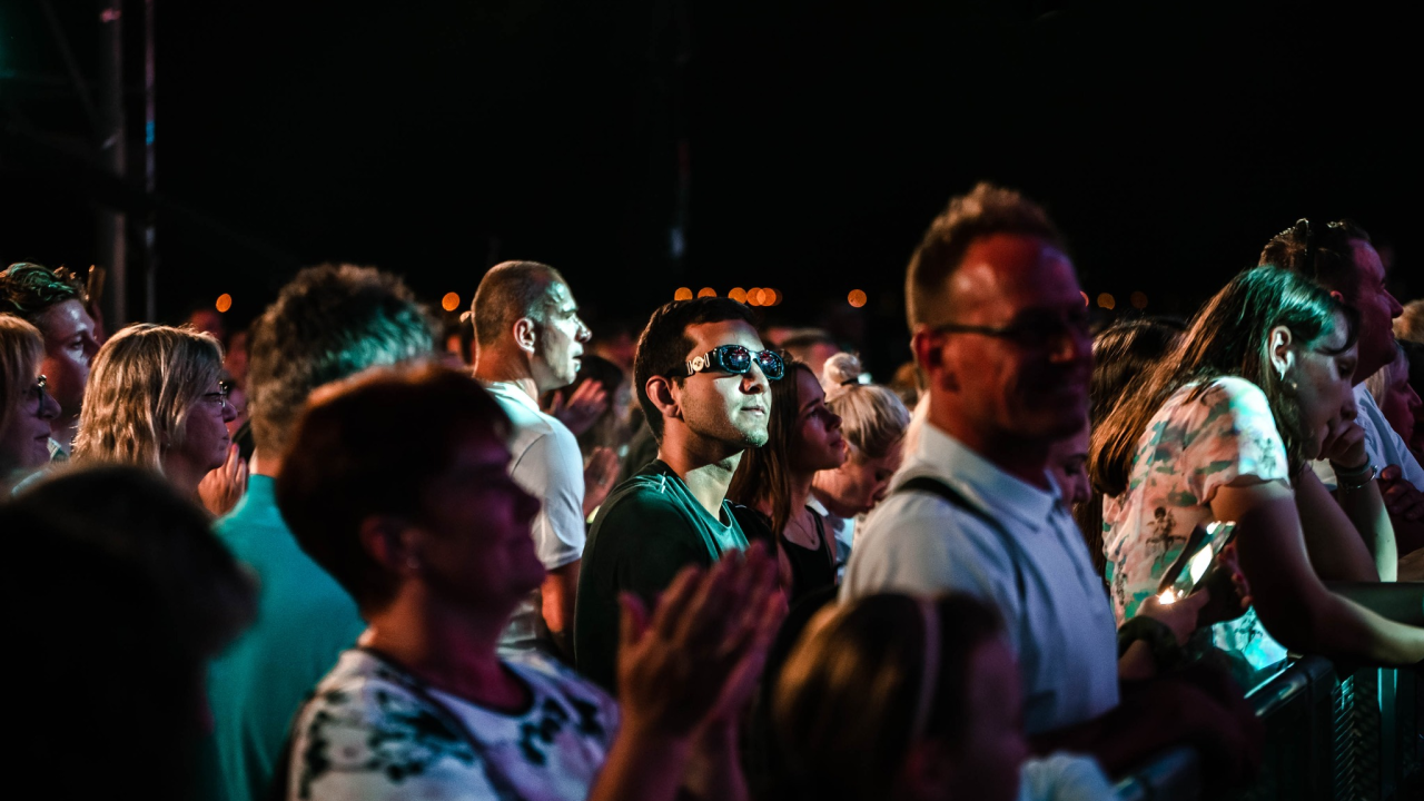 Povratak legendi i nove snage: Duško Lokin, Burjana, Žanamari, Sanella i Max nastupit će na CMC Festivalu Vodice 2025.