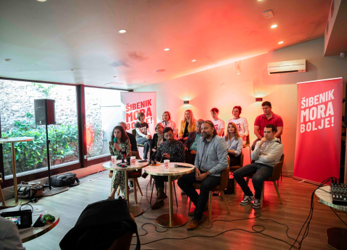 Fotografija 12 - SDP i Možemo! predstavili program: 'Radit ćemo na kvaliteti života svih dobnih skupina ljudi'