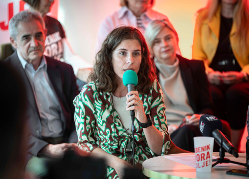 Fotografija 11 - SDP i Možemo! predstavili program: 'Radit ćemo na kvaliteti života svih dobnih skupina ljudi'