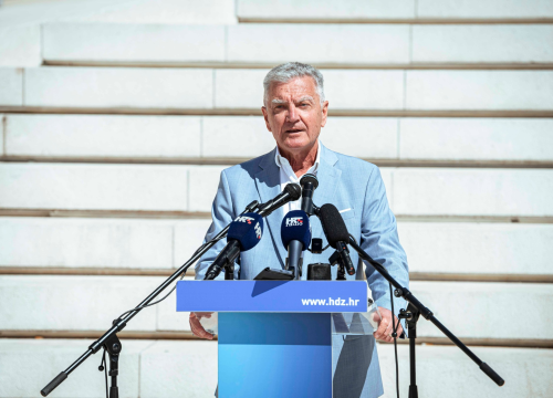 Fotografija 5 - Željko Burić predstavio program i listu: 'Dovršimo započeto i učinimo Šibenik najperspektivnijim hrvatskim gradom'