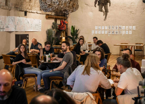 Fotografija 1 - Pub kviz liga u Azimutu zatvorila sezonu: Ekipa Obala propalih omladinaca zasluženo ponijela pehar