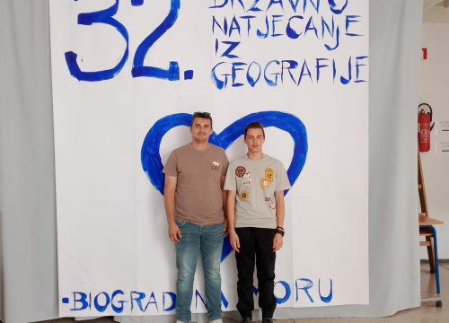 Fotografija 2 - Gimnazijalac Luka Popović osvojio prvo mjesto na Državnom natjecanju iz geografije