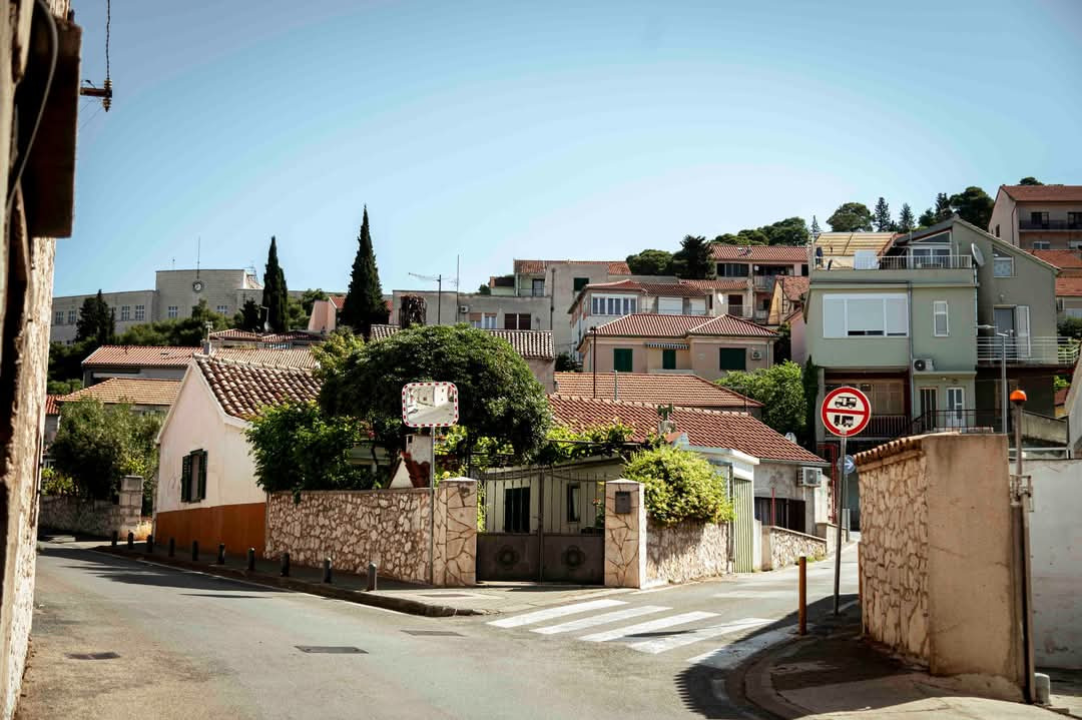 Škopinac, šibenski kvart koji se ne mijenja puno – i baš zato ga volimo