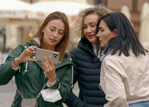 Kritični prema svima: Tri horoskopska znaka koja vide samo tuđe mane