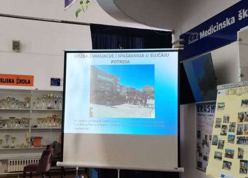 Fotografija 11 - Dan otvorenih vrata Medicinske škole Šibenik: 'Vaš će poziv u budućnosti spašavati mnoge živote'